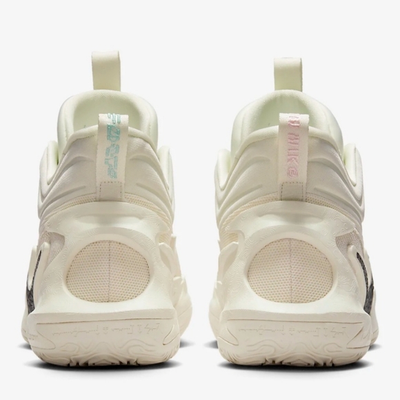 Nike Cosmic Unity 2Basketball Shoes Brand new - Picture 7 of 11